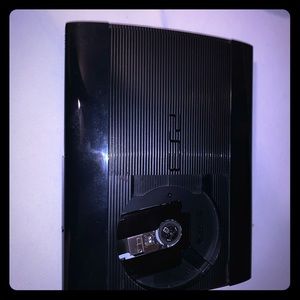 Sony ps3 slim edition..cords one controller